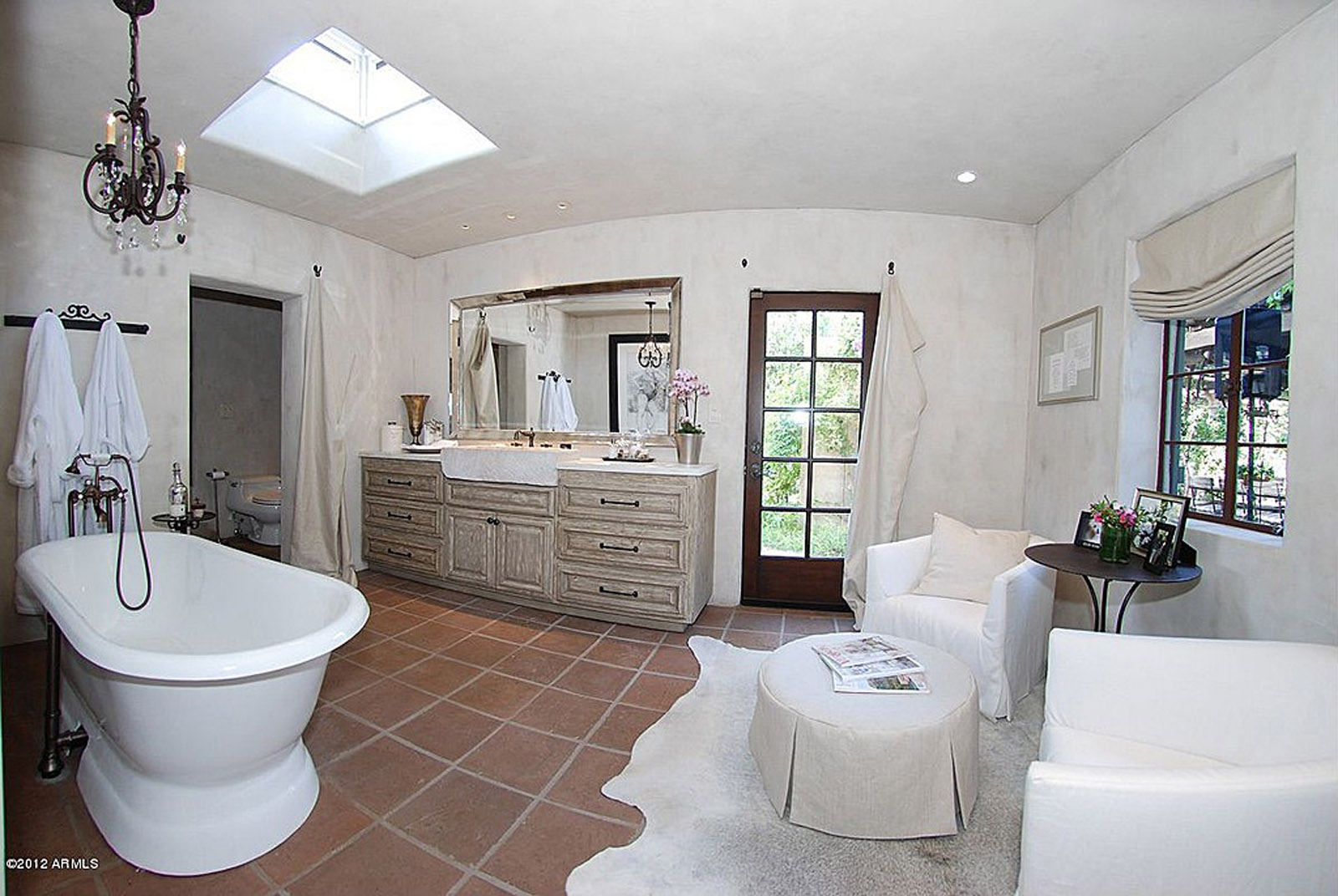 IS9hjjor30qvht1000000000