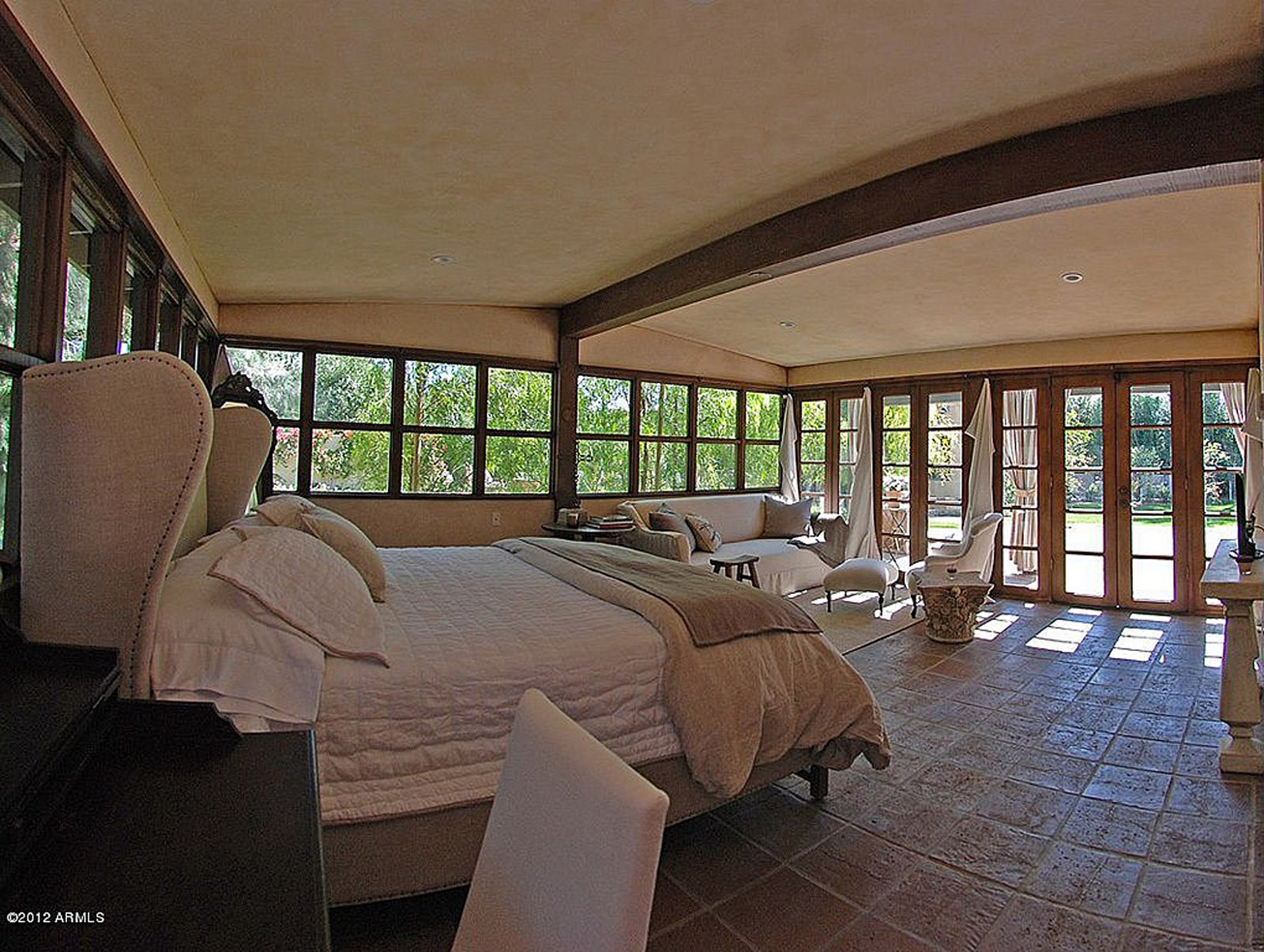 ISxf6jmoenccit1000000000